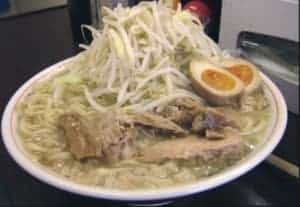 【島系本店】福岡初の二郎インスパイアラーメン｜島系本店の極太麺とマシマシ野菜が人気