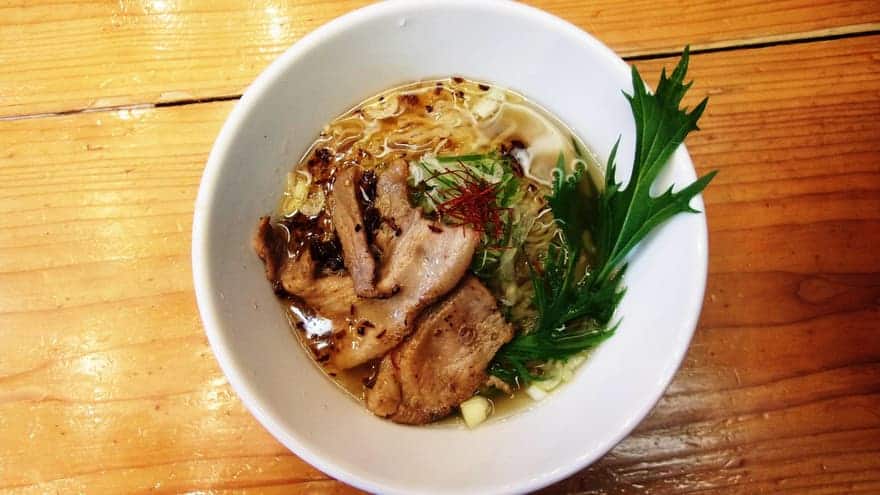 潮香醤油ラーメン