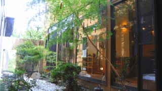 森のレストラン 緑や花に癒される 記念日ディナーやランチにぴったり 岡垣ぶどうの樹 のお店 なるほど福岡