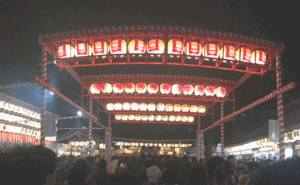 【十日恵比須神社】2023年正月大祭は300軒の露店が出店！福引や裏参りの情報まとめ